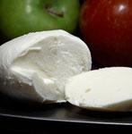 1206524639834mozzarella1cc1.jpg